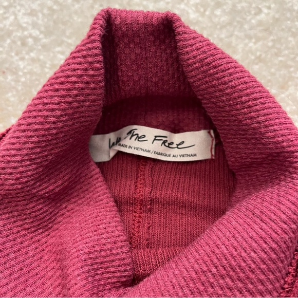 Free People We The Free JoJo Off Beat Long Sleeve Shirt Womens M Knit Thermal - Picture 3 of 11